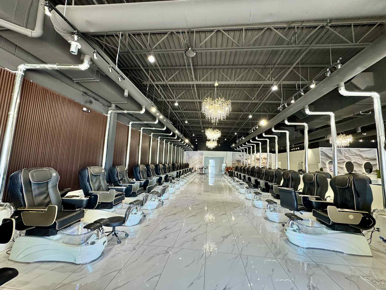 Phoenix Nails & Spa Austell nail photo 1