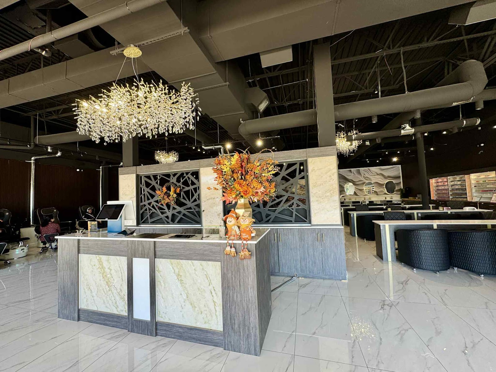 Phoenix Nails & Spa Austell nail photo 4